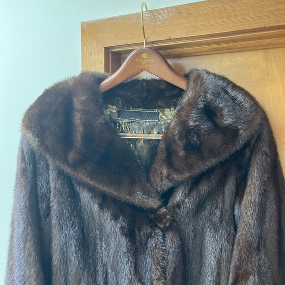 ✨ Vintage 1960s MCM Genuine Mink Fur Coat – Handcrafted in NYC ✨ - Picture 4 of 14